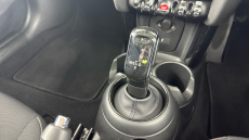 MINI Hatchback 1.5 Cooper Classic 3dr Auto Petrol Hatchback